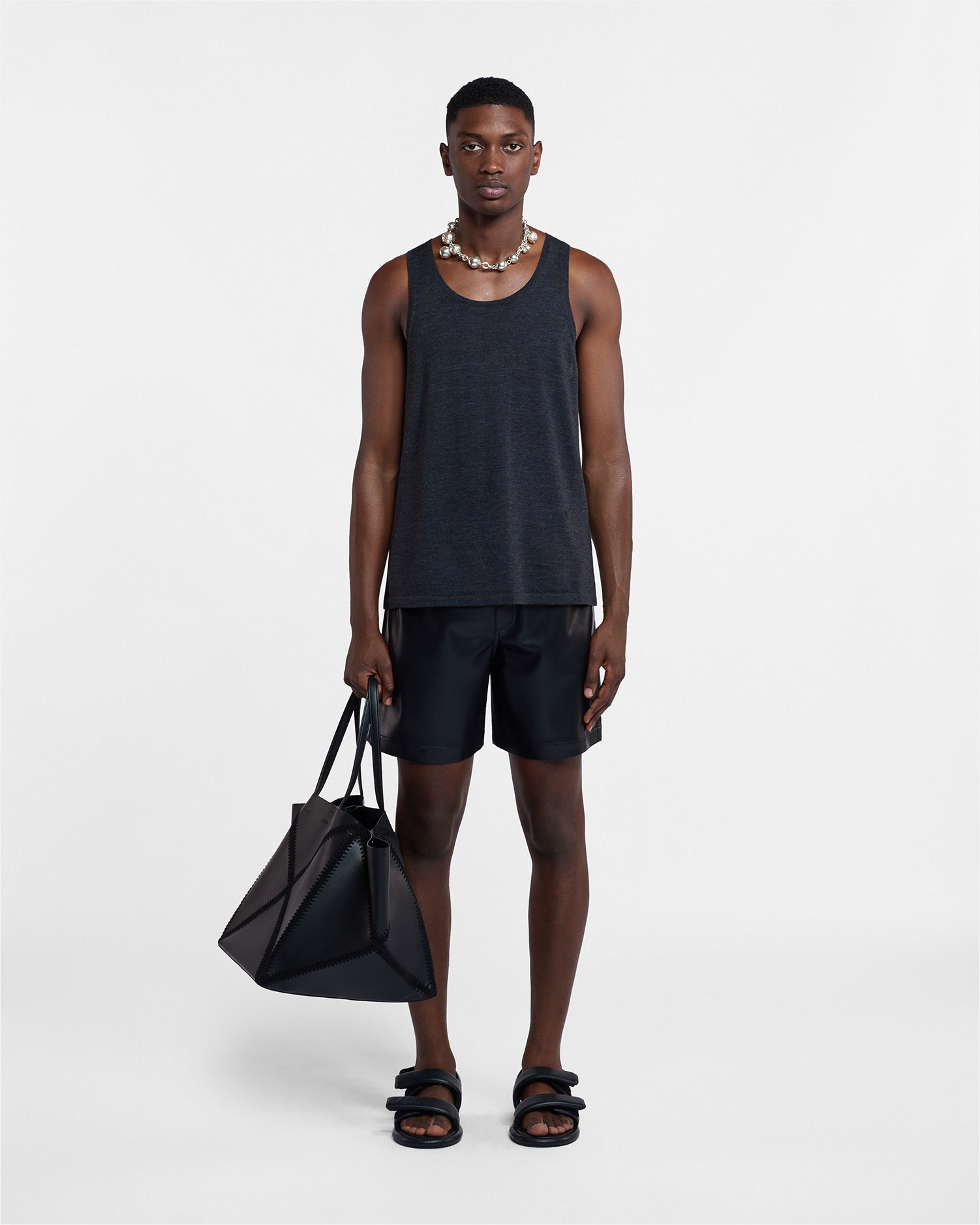 Short décontracté mi-cuisse pour homme en cuir vegan noir avec cordon de serrage