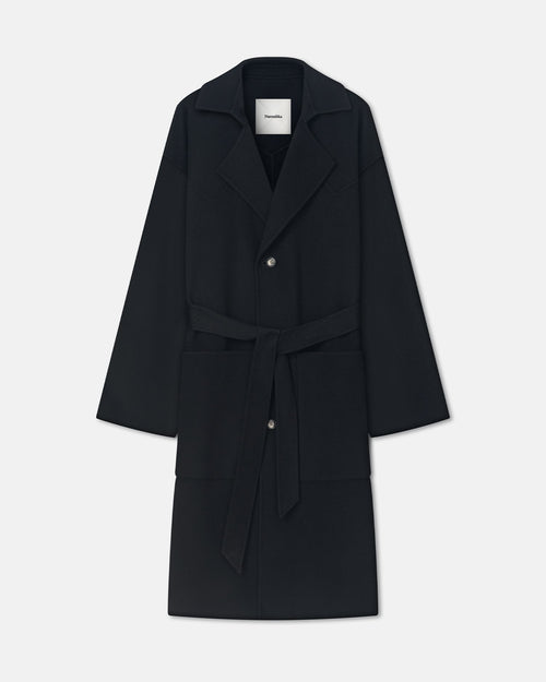 Robe longue décontractée en mélange laine et soie noire avec ceinture