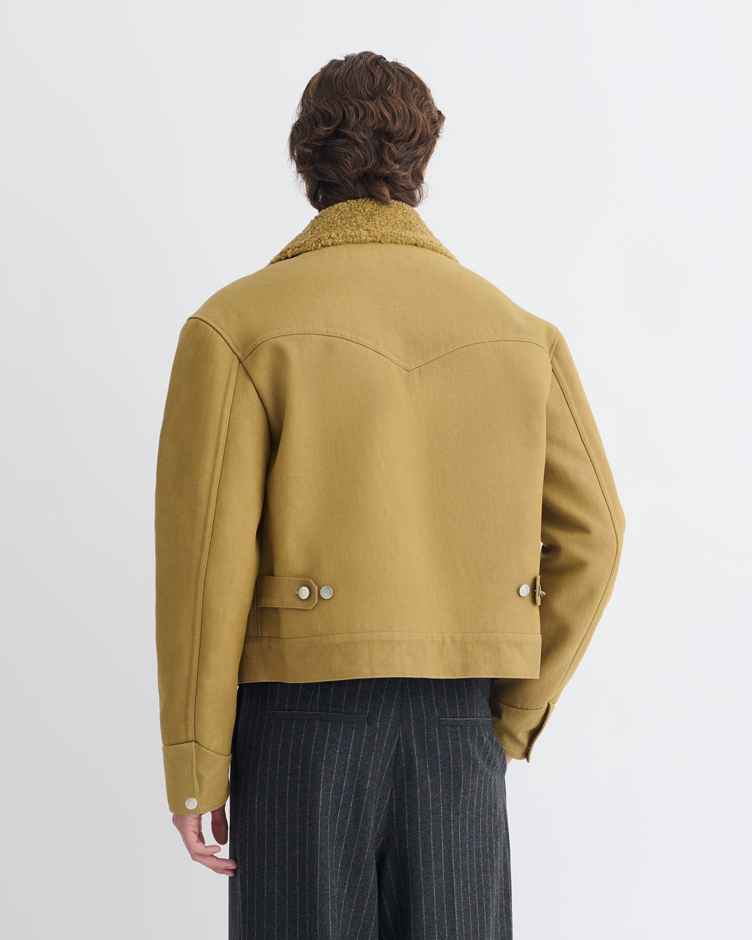 Veste en coton huilé kaki jaune pour homme avec col en fausse fourrure de mouton