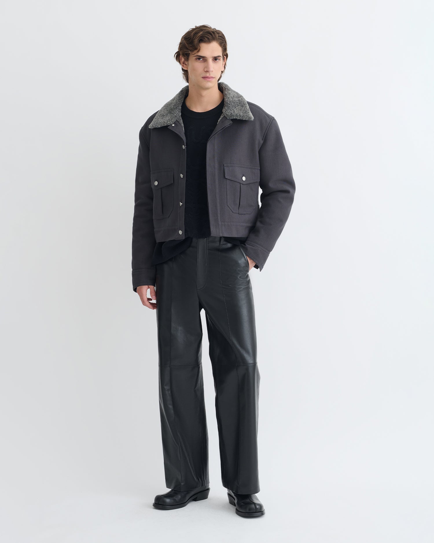Veste oversize en coton ciré graphite avec col en fausse peau de mouton