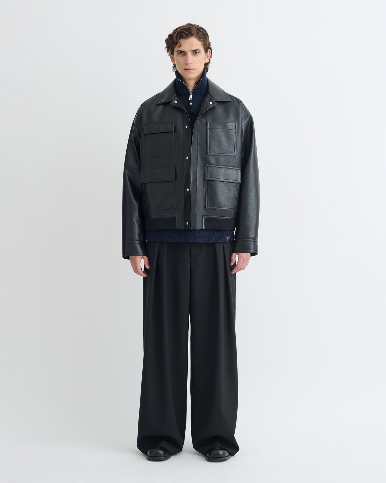 Blouson homme ample en cuir régénéré noir, multipoches, taille élastiquée