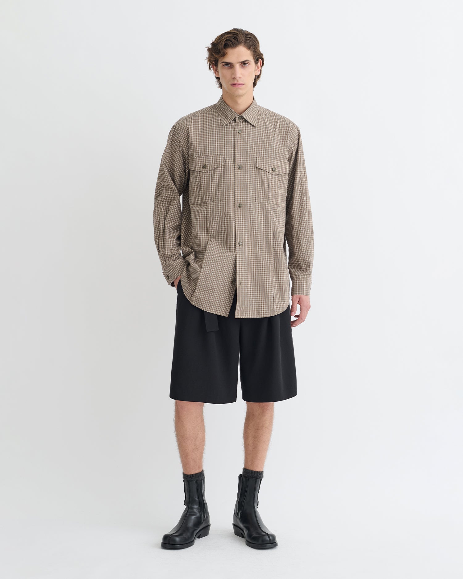 Chemise à manches longues à carreaux micro marron crème pour homme avec poches poitrine