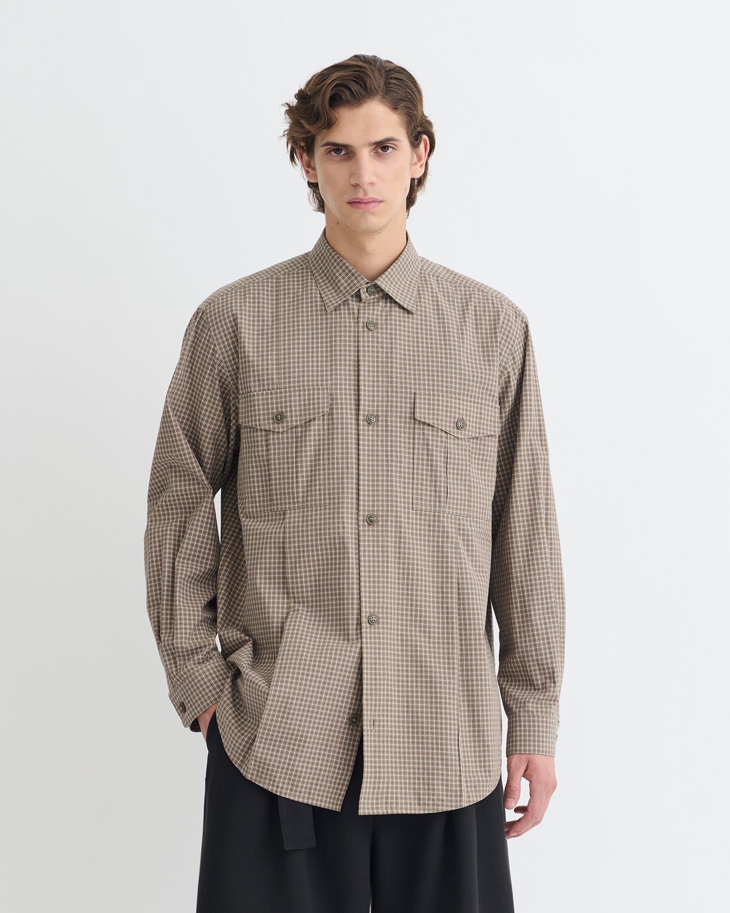 Chemise à manches longues à carreaux micro marron crème pour homme avec poches poitrine