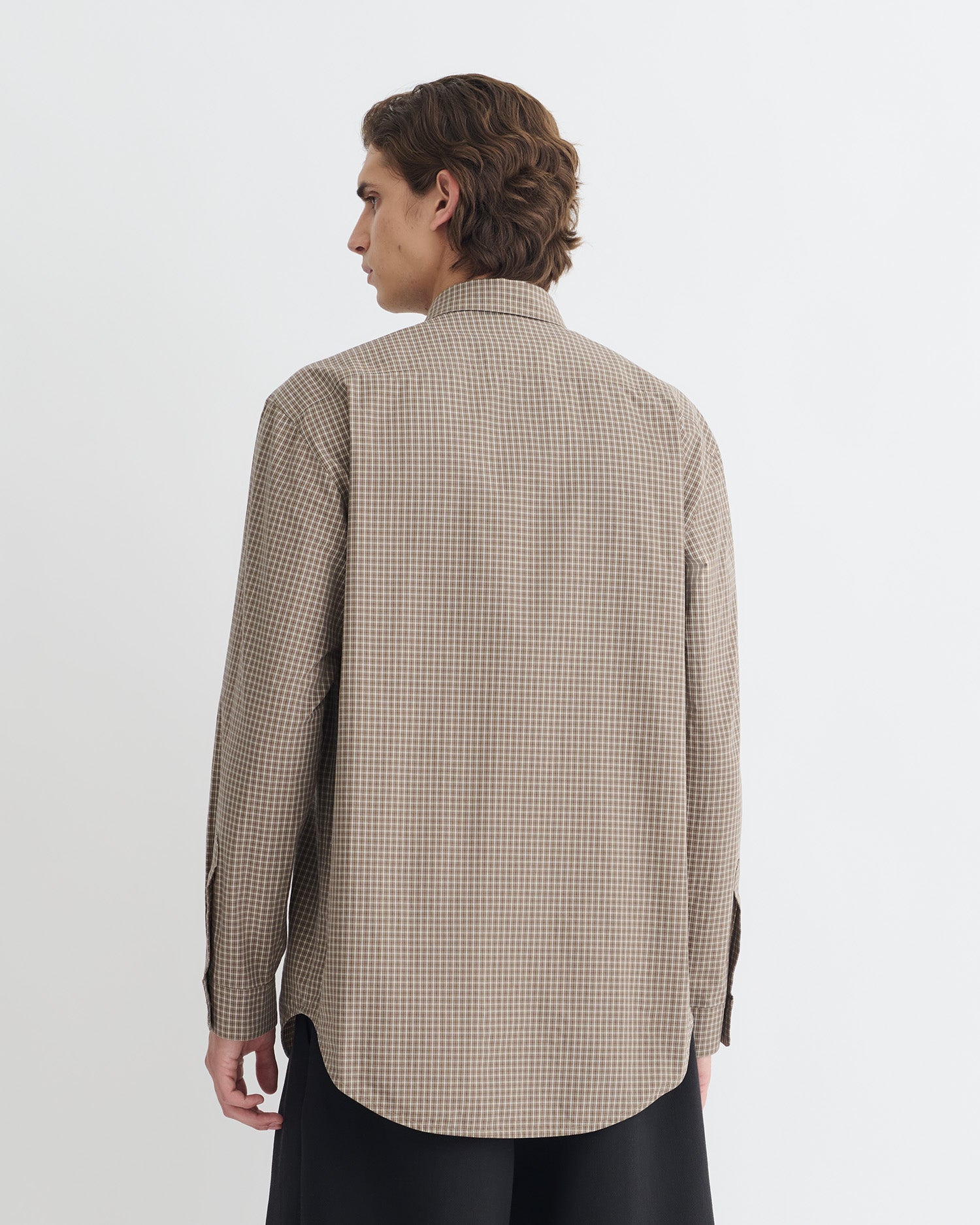 Chemise à manches longues à carreaux micro marron crème pour homme avec poches poitrine