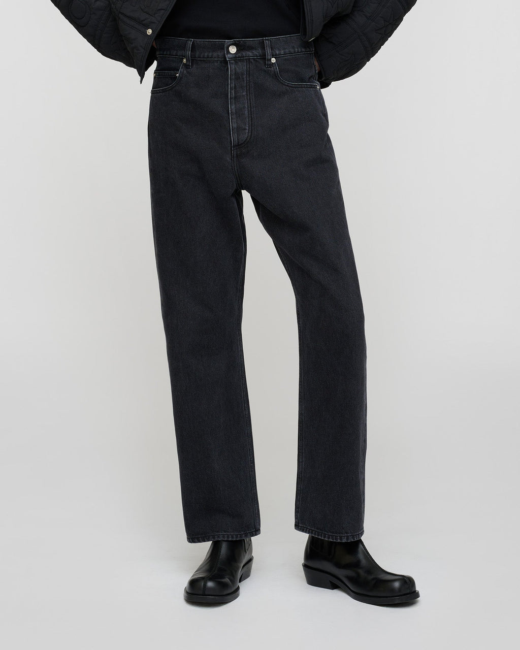 Jean en denim noir délavé pour homme, coupe droite, cinq poches, coupe classique