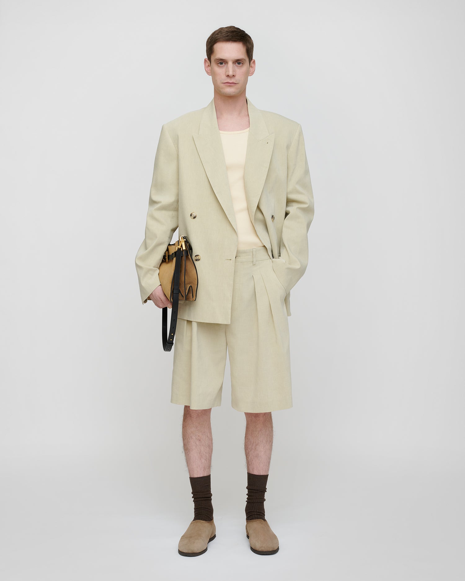 Short en lin plissé coupe ample, vert sauge délavé