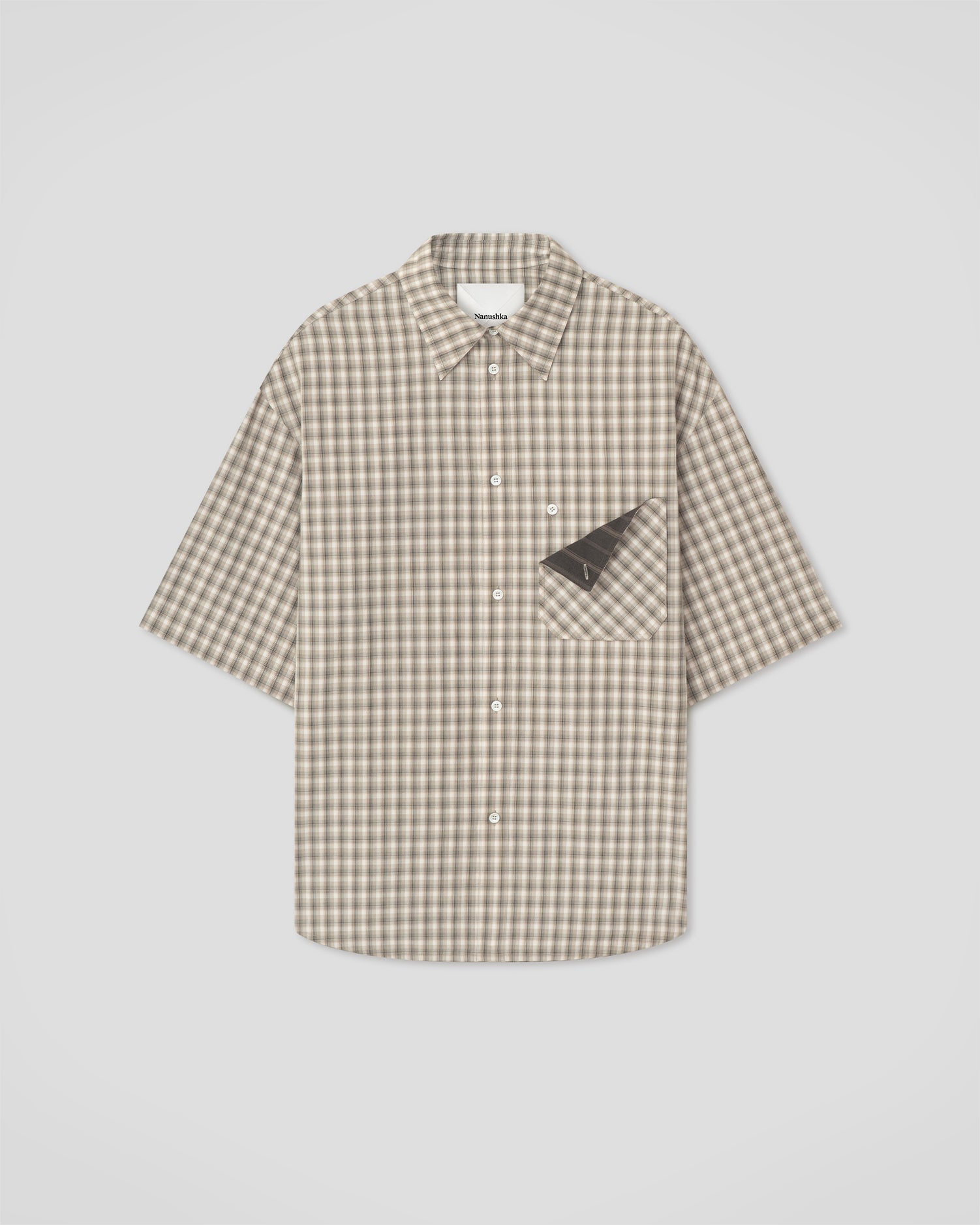 Chemise homme à manches courtes tissée à carreaux crème-gris coupe droite