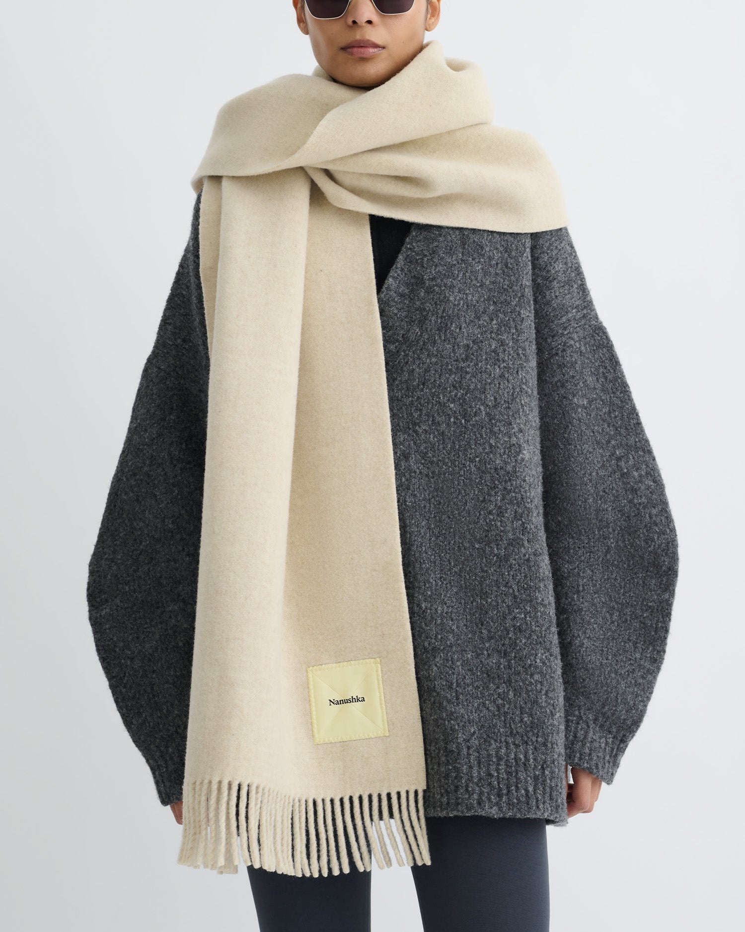 Grande écharpe couverture à franges beige clair en laine lourde, unisexe