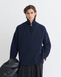 Pull col roulé mi-zippé bleu marine oversize en laine mérinos brossée