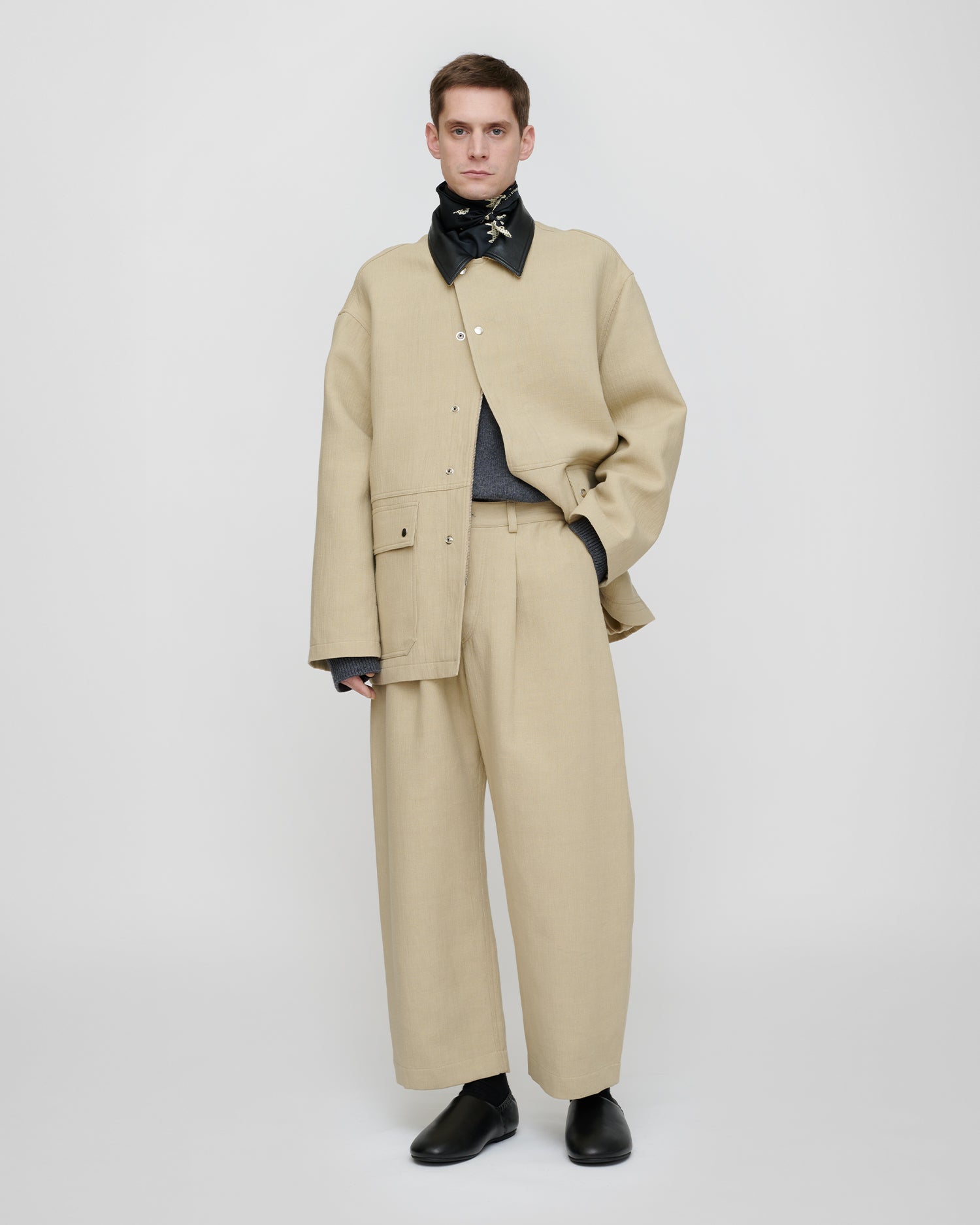 Veste en lin mélangé sablé oversize avec boutons-pression et poches avant