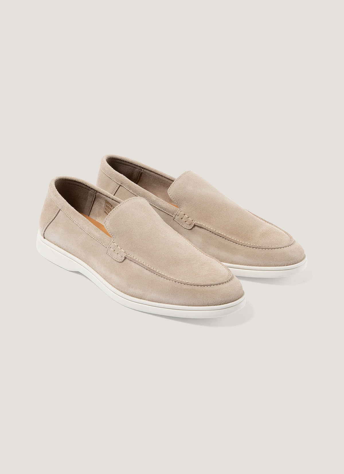Mocassins pour homme en daim sable avec semelle en caoutchouc blanc