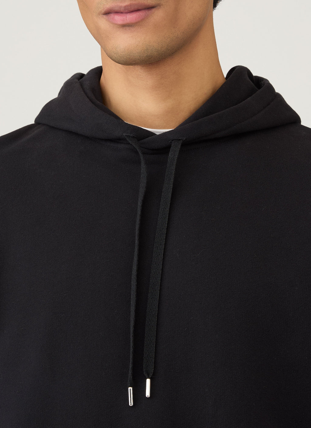 Sweat à capuche classique en coton noir pour homme avec poche kangourou