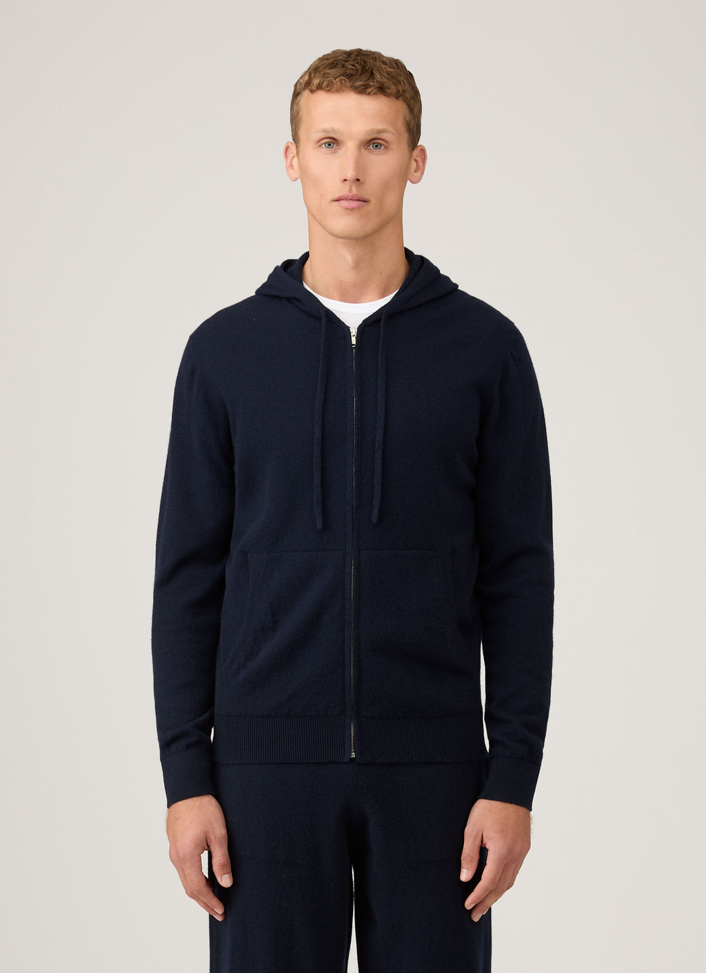 Sweat à capuche zippé en cachemire bleu marine pour homme avec poches plaquées Coupe droite