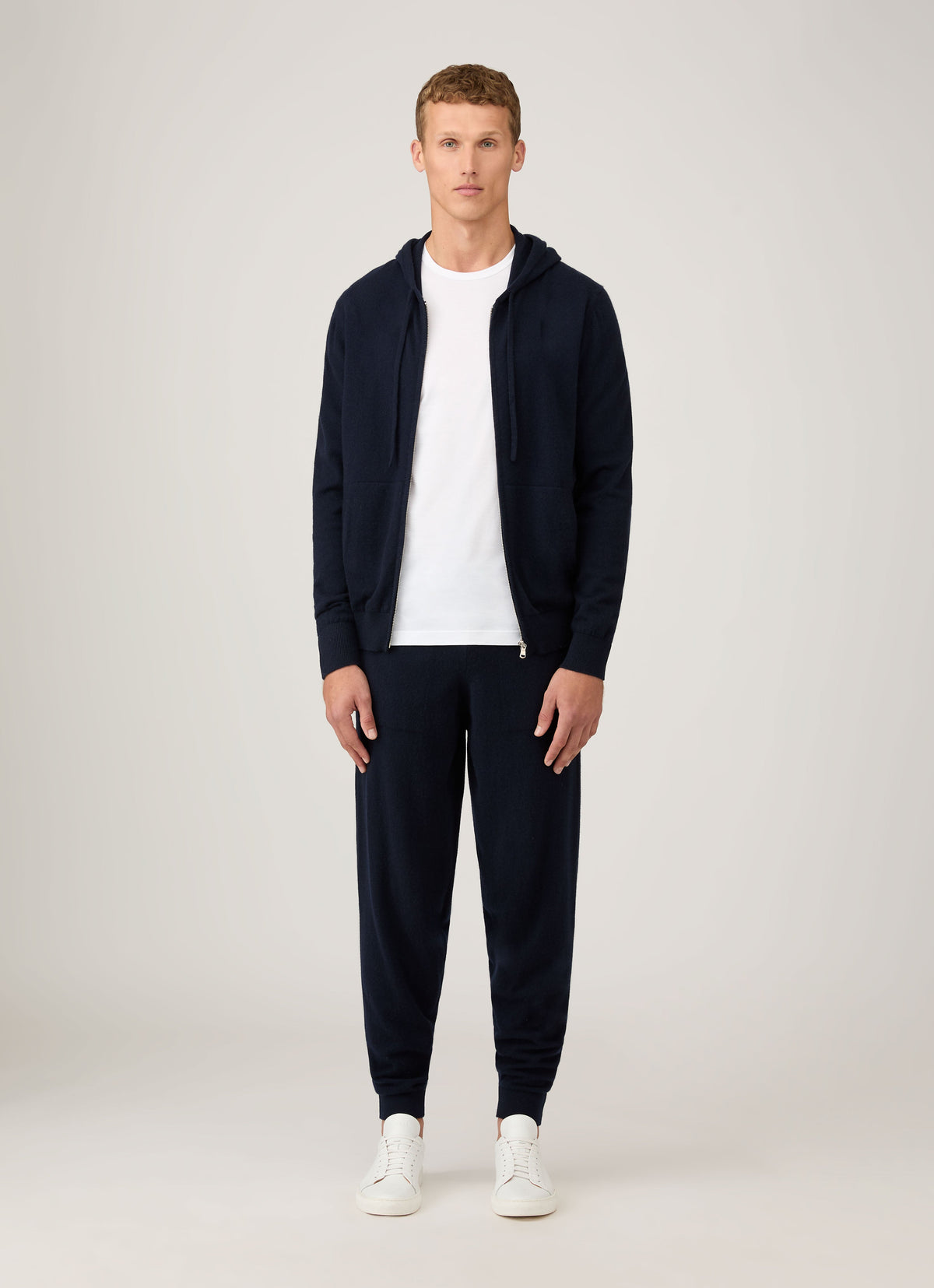 Sweat à capuche zippé en cachemire bleu marine pour homme avec poches plaquées Coupe droite