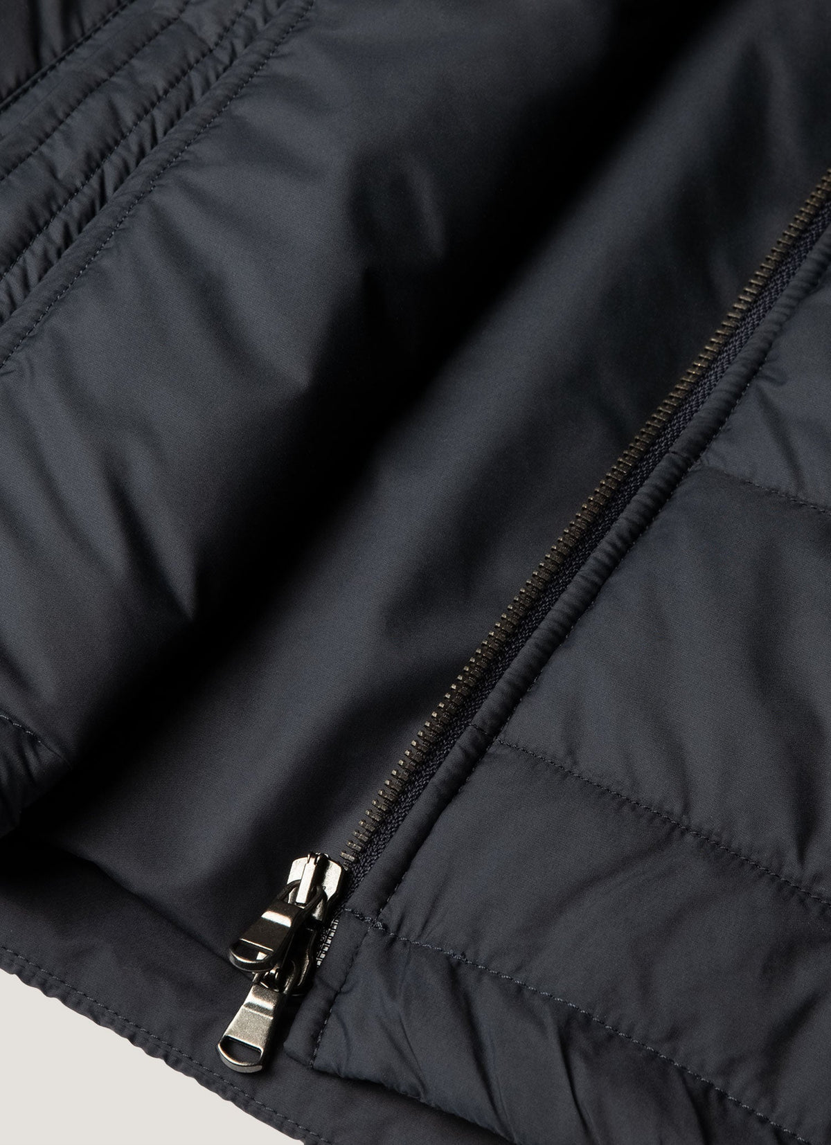 Gilet matelassé sans manches pour homme en bleu marine foncé
