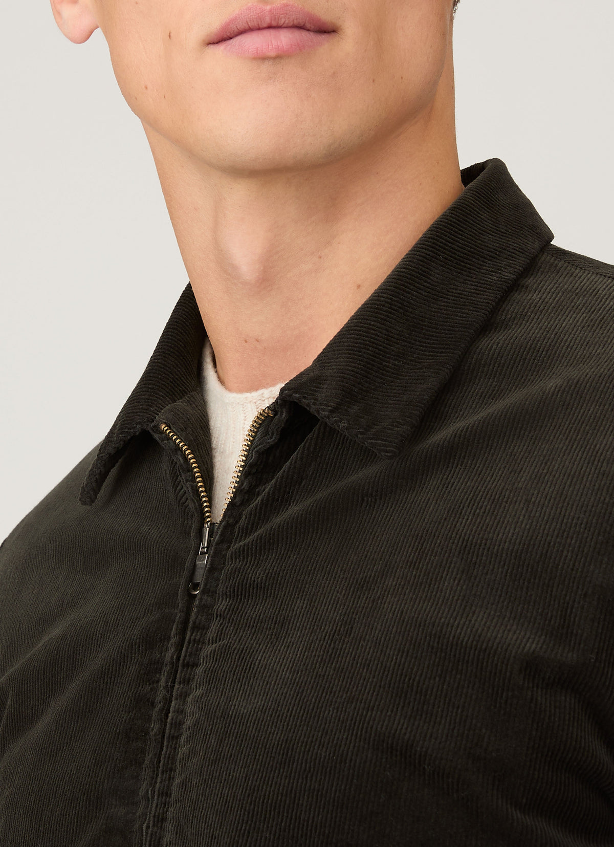 Blouson Harrington zippé en velours côtelé teint en pièce vert foncé Coupe classique