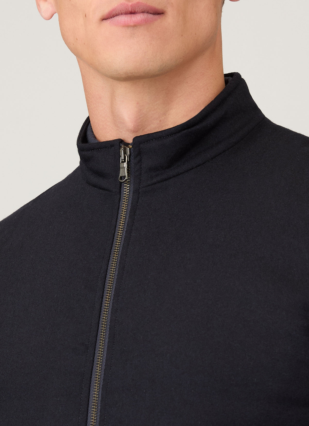 Gilet sans manches zippé en cachemire et laine mérinos bleu marine pour homme