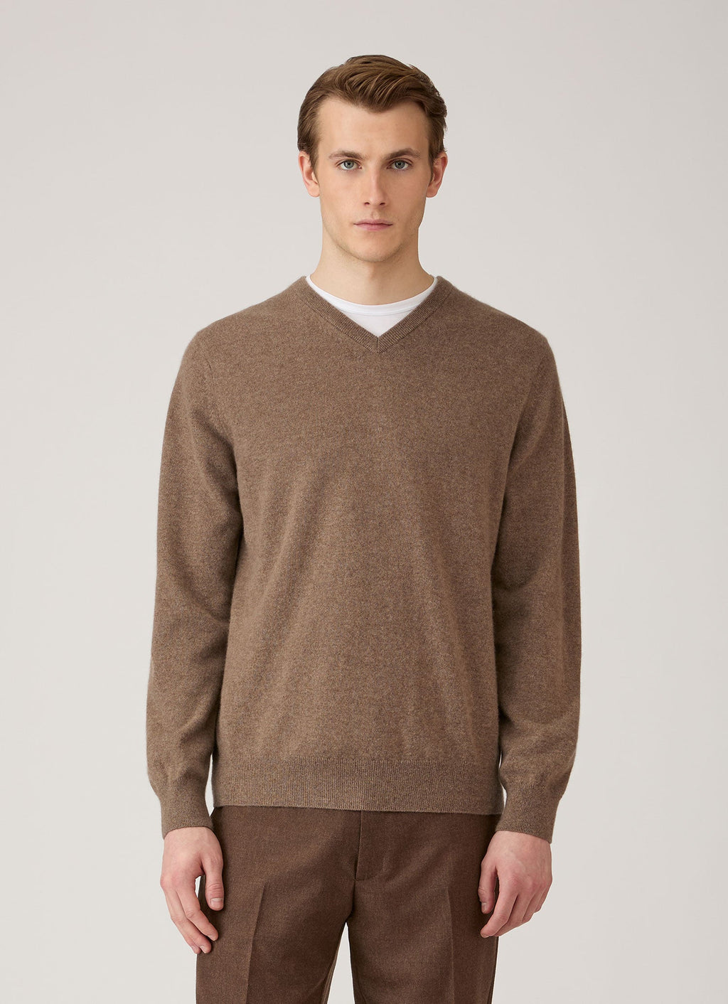 Pull col V en cachemire coupe droite taupe chaud