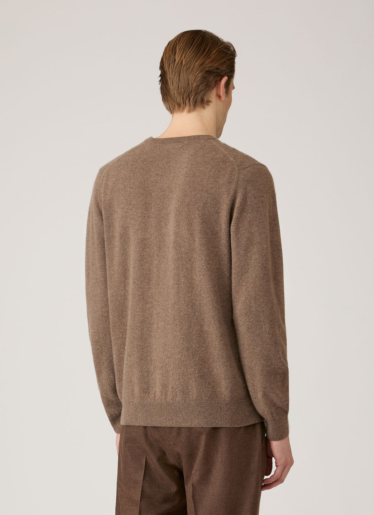 Pull col V en cachemire coupe droite taupe chaud