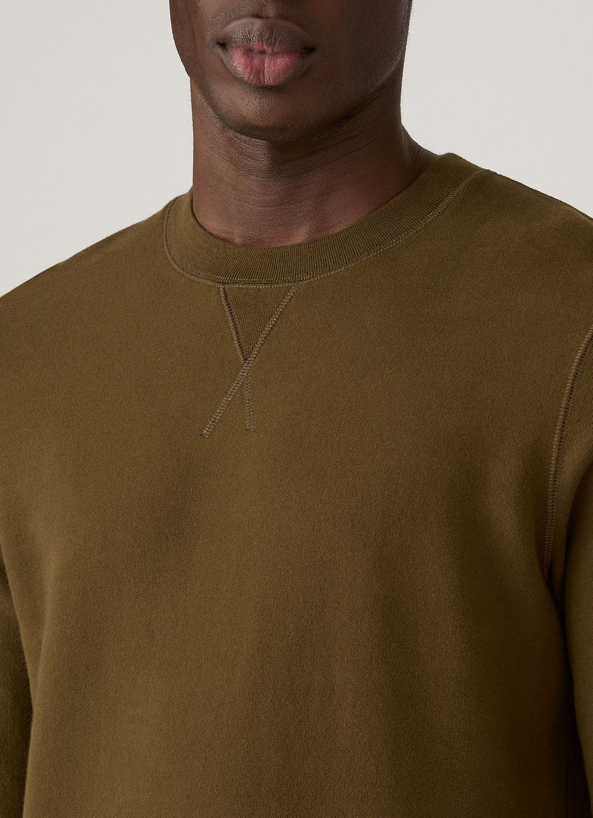Sweat-shirt ras du cou en molleton de coton vert loden Coupe droite Manches longues