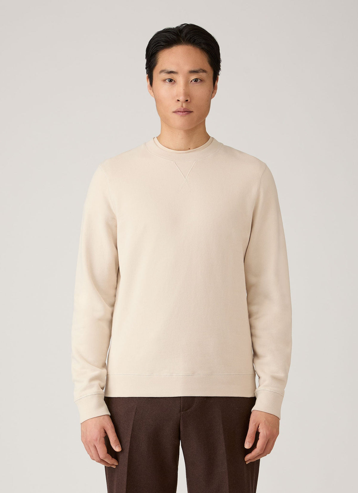 Sweat-shirt col rond en molleton bouclé de coton pour homme, blanc cassé, coupe droite