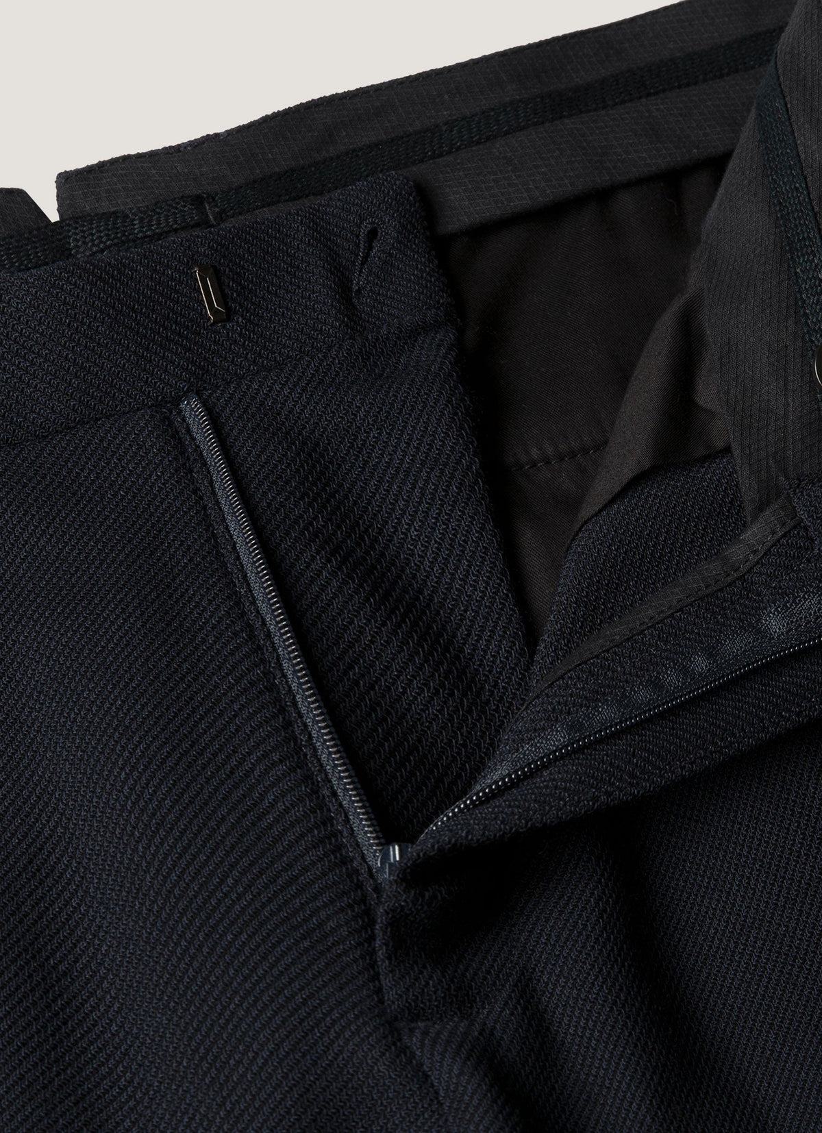 Pantalon en Laine Texturée Coupe Droite Bleu Marine Ajusté Élégant