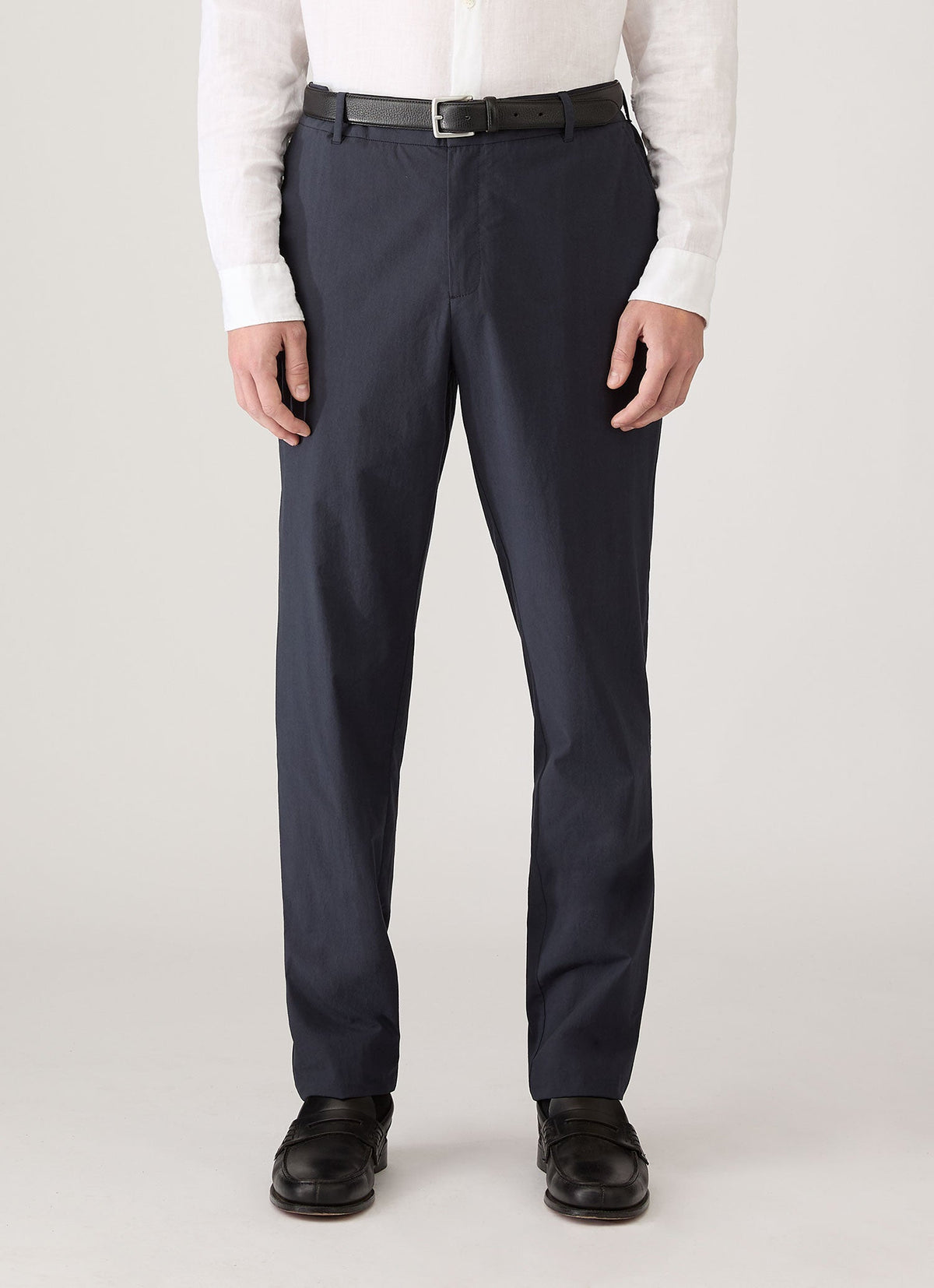Pantalon ajusté en popeline de coton légère à coupe droite bleu marine pour homme