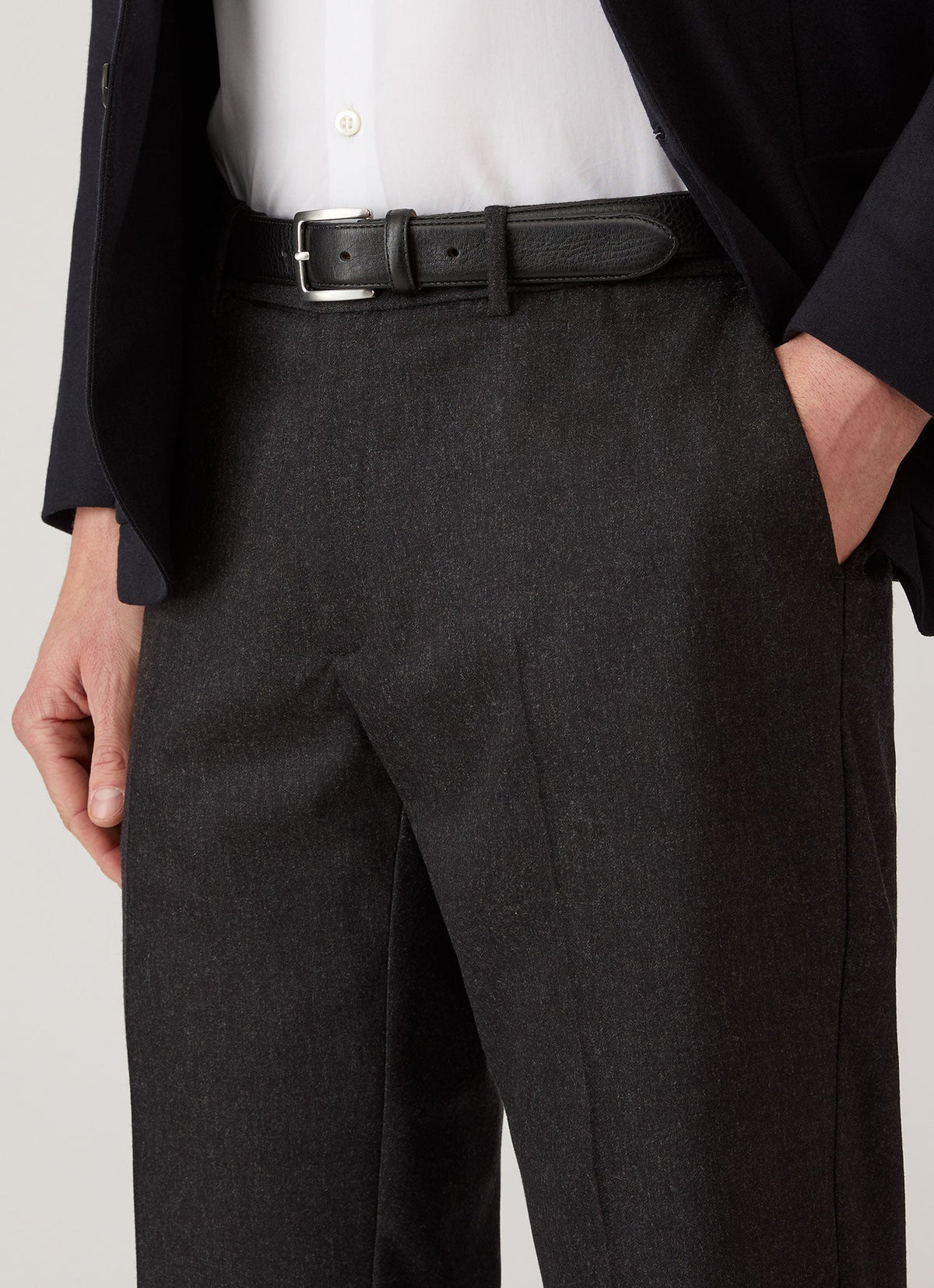 Pantalon droit en flanelle de laine et cachemire mélangé anthracite