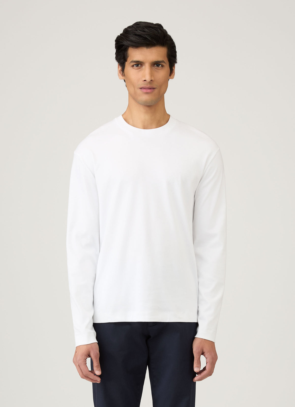 T-shirt blanc en coton épais à manches longues et coupe décontractée