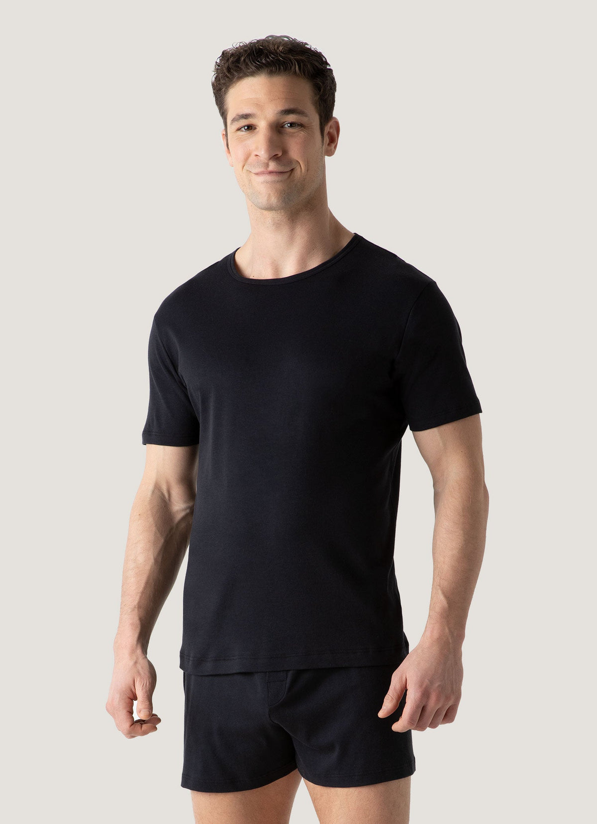 T-shirt noir à manches courtes et col rond en coton de qualité supérieure pour homme